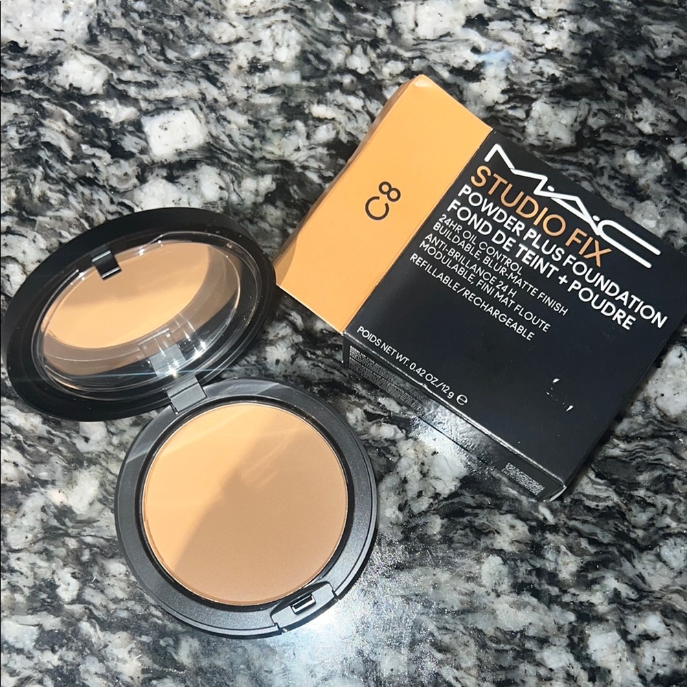 MAC Cosmetics Studio Fix Powder Plus Foundation - C8